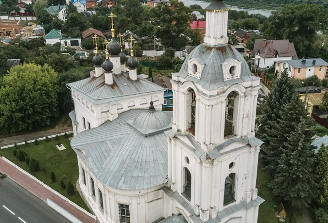 Храм Спаса «за верхом» Храм Спаса «за верхом»