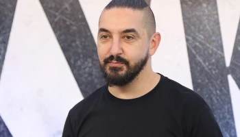 Звезда &laquo;Импровизации&raquo; Матвиенко пожаловался на сложности встречи Нового года за границей: &laquo;Редко где
