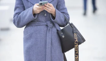 Эксперты рассказали, как правильно использовать смартфоны и другие гаджеты в мороз
