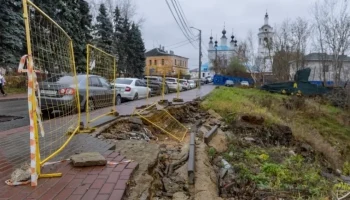 Тротуар над Березуйским оврагом в Калуге пока не отремонтировали